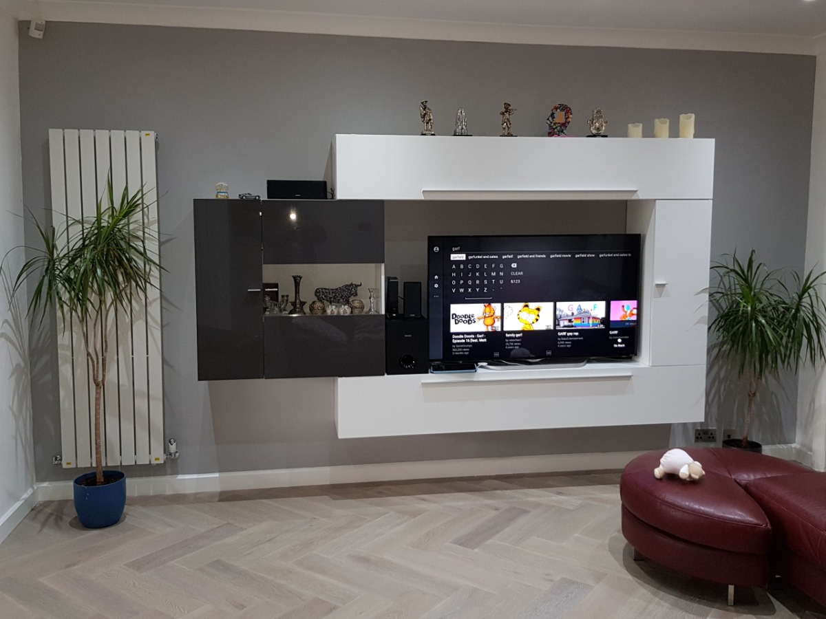 Painter and Decorator: Image 1